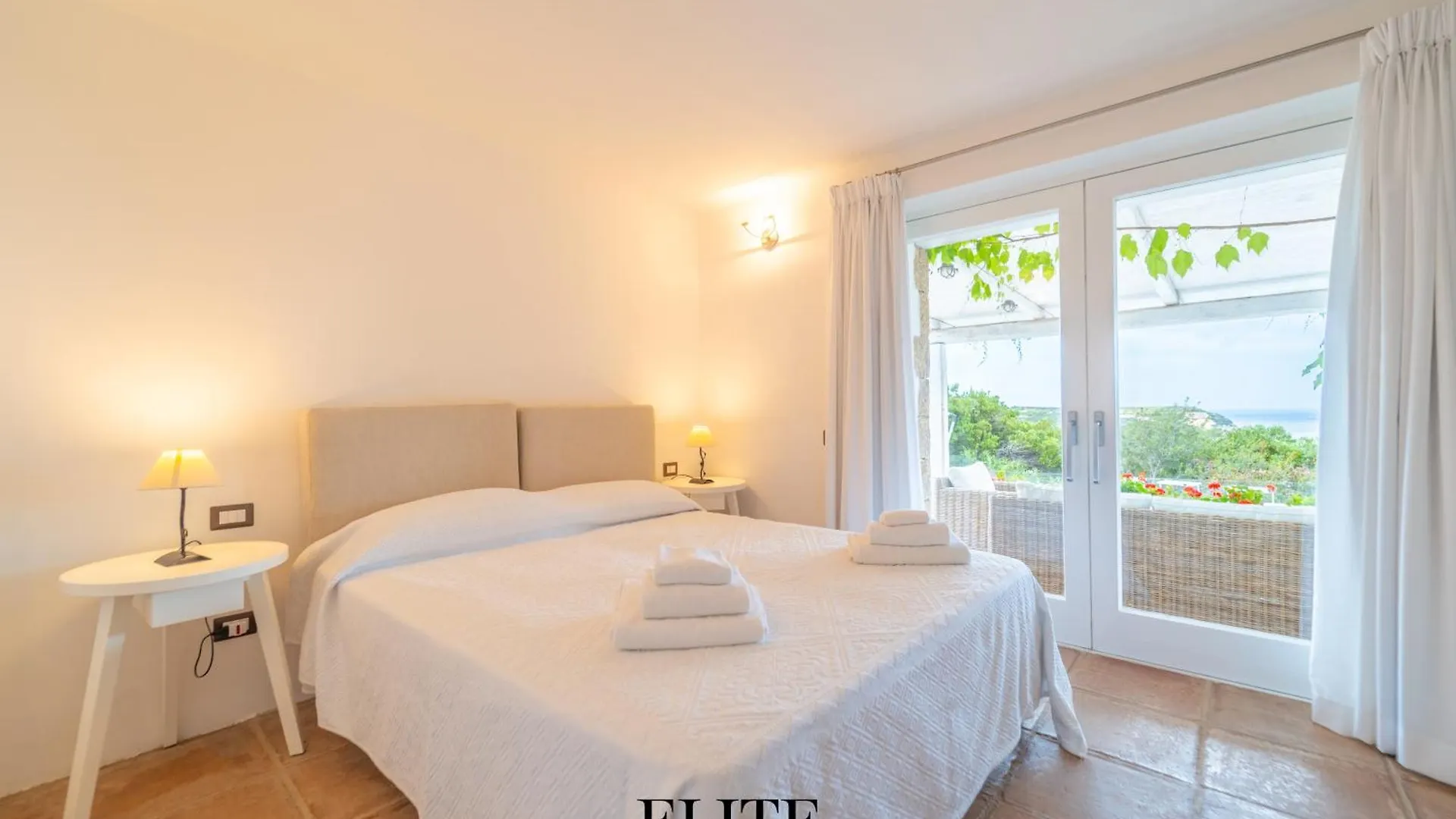 Prestigiosa Villa Di Lusso Con Vista Mozzafiato Porto Cervo 0*,